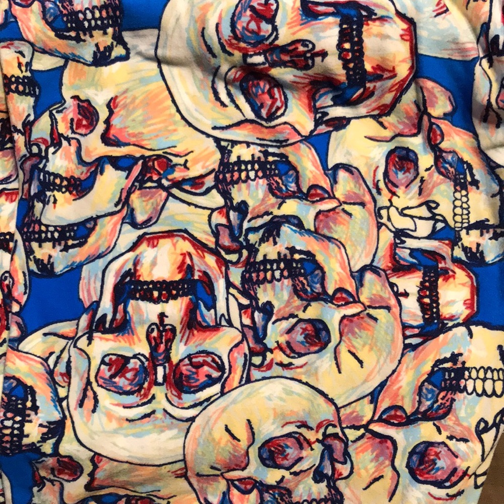 LLR leggings with skulls like new wore once